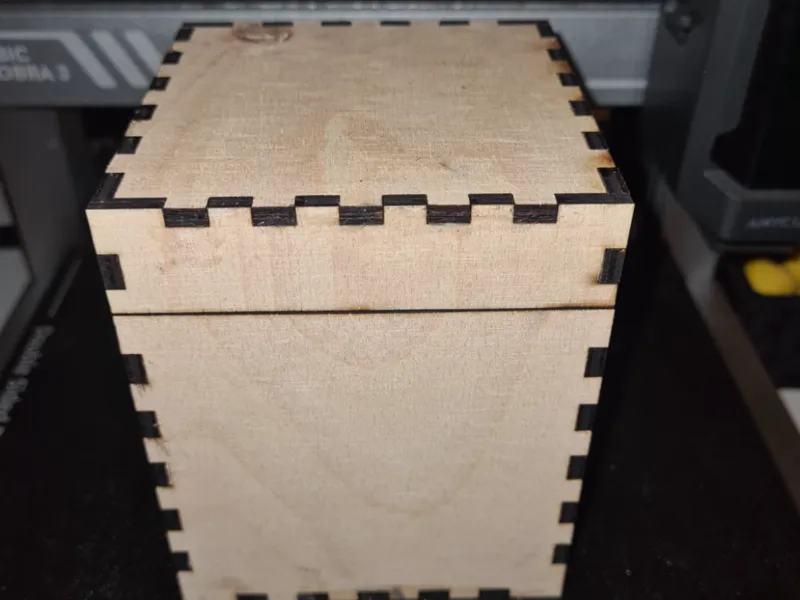 IntegratedHingeBox