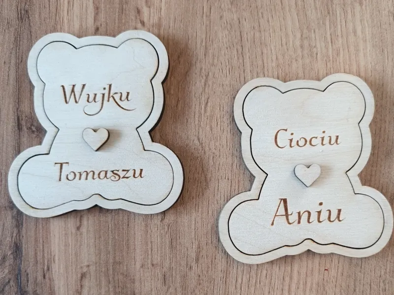 Wooden Bears with a Special Question