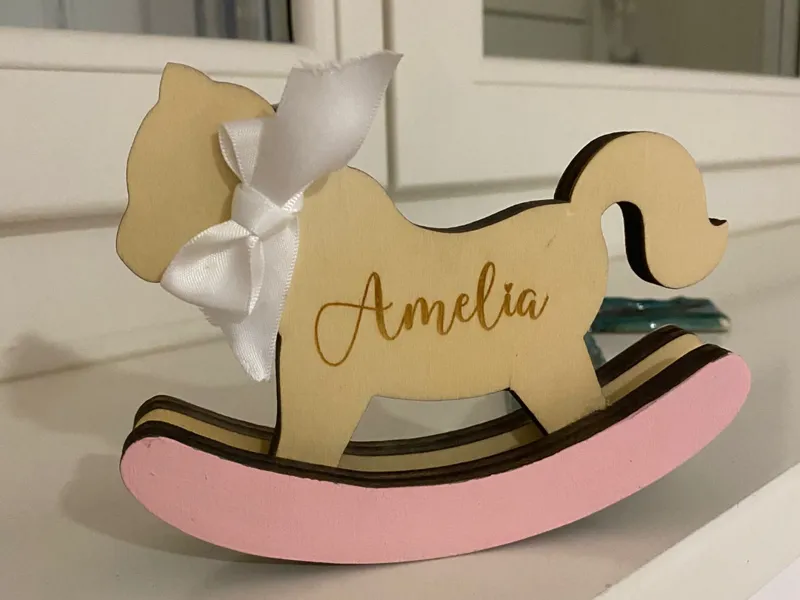 Cavallo a dondolo 