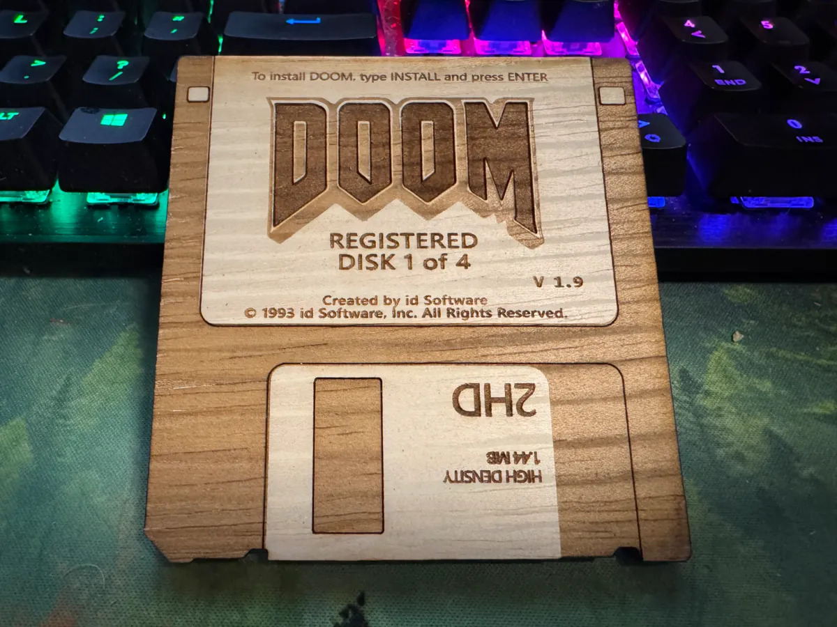 Doom floppy disk model - 3.5" floppy disk by Rycera 3D MakerWorld: Download Free 3D Models - 3D model önizlemesi