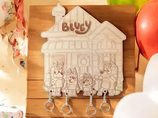 Bluey Key hanger with 4 keyrings as family members
