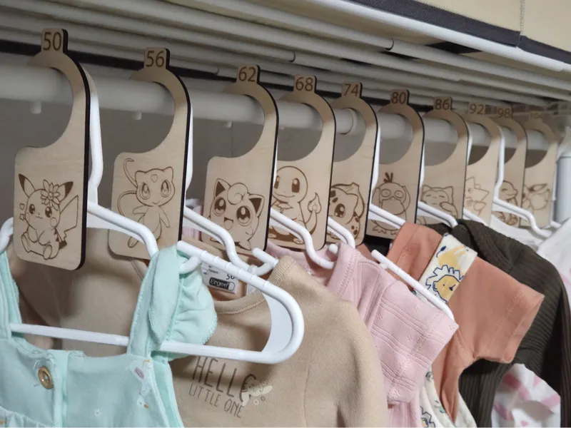 Baby Kleidungstrenner mit Pokémon Motiven