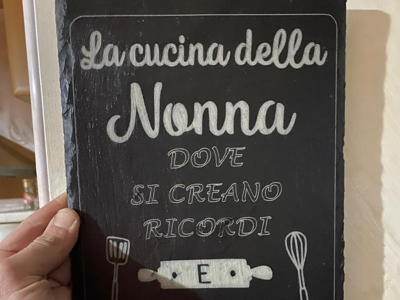 incisione su ardesia
