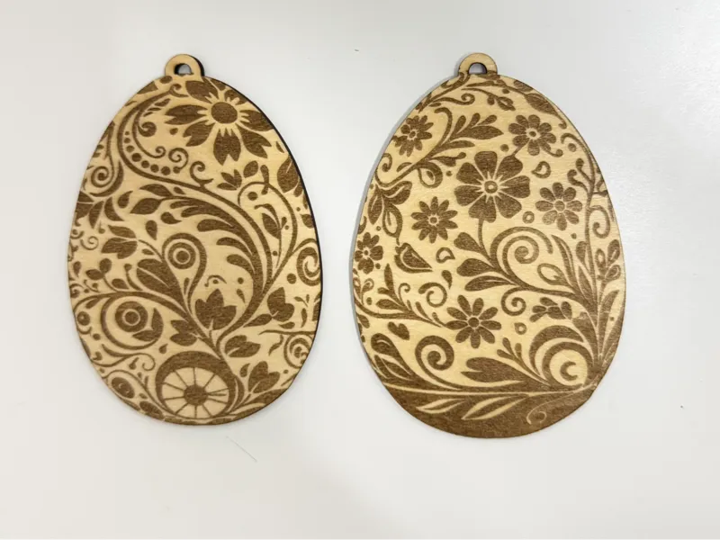 OSTER-ORNAMENTE-MIT-GRAVUR