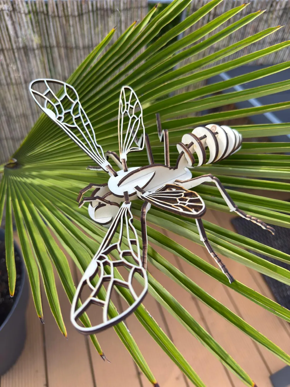 Decorative Bee SVG Laser Cut Project - Free 3D Print Model - MakerWorld