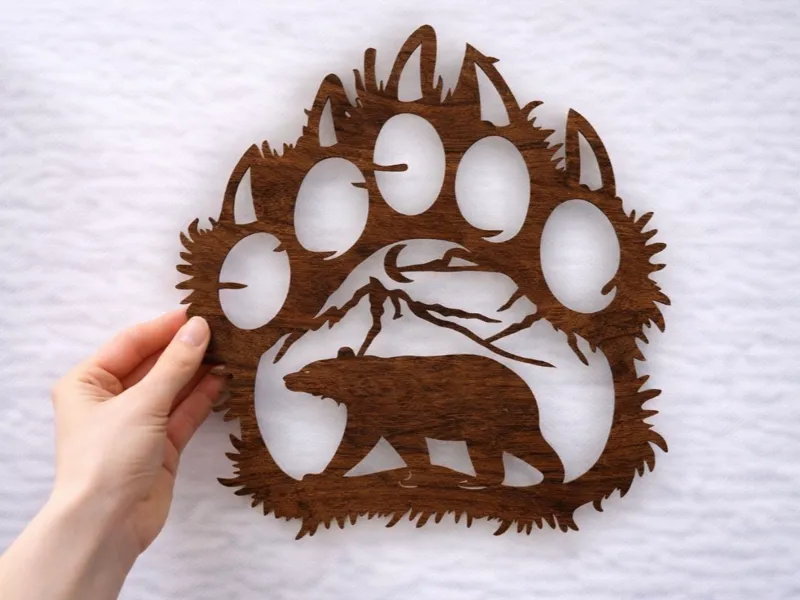 Bear Paw Print – Nature Wall Art