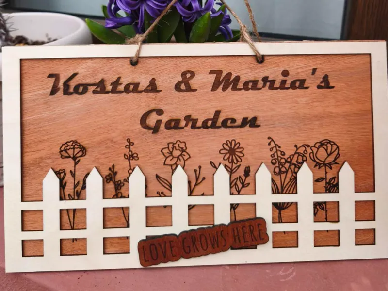 Garden Picket Sign |Love Grows Here|