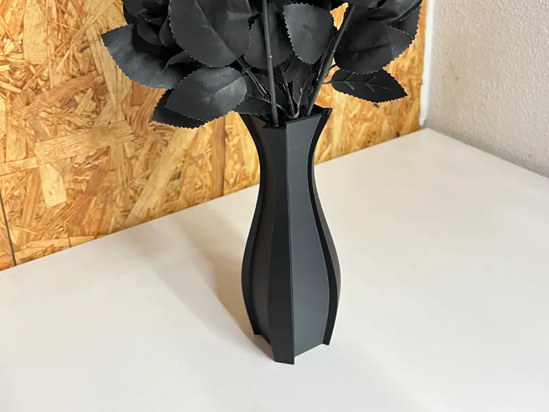 Vase Goth