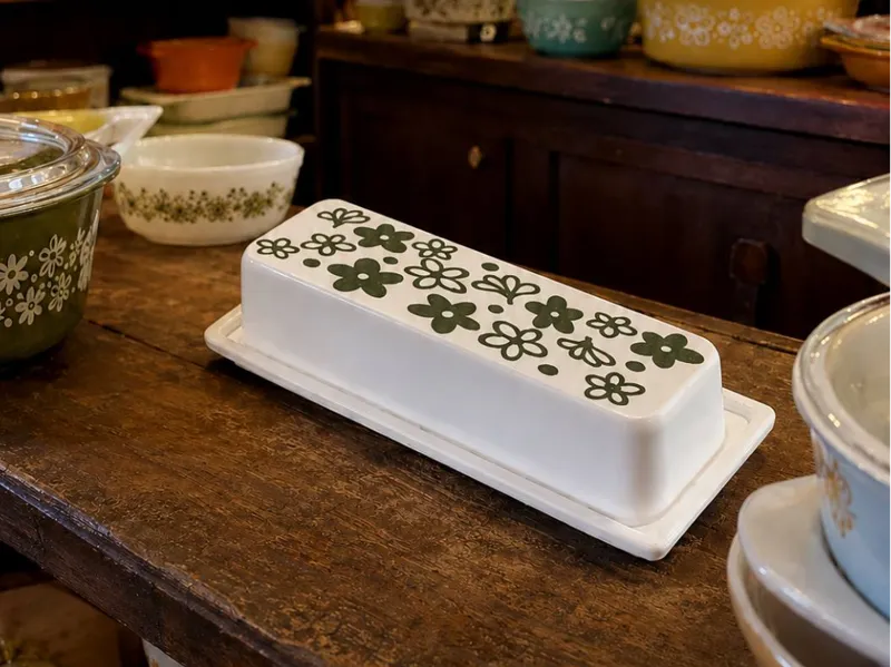 Vintage Pyrex Antique Butter Dish Crazy Daisy 