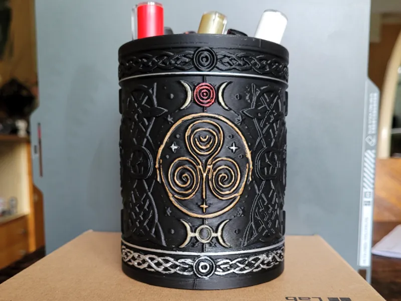 Pot à crayon celtique