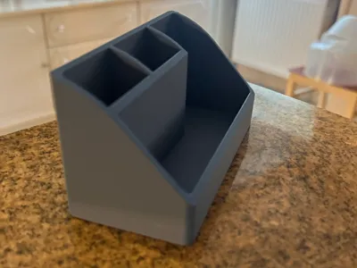 Desk pen holder