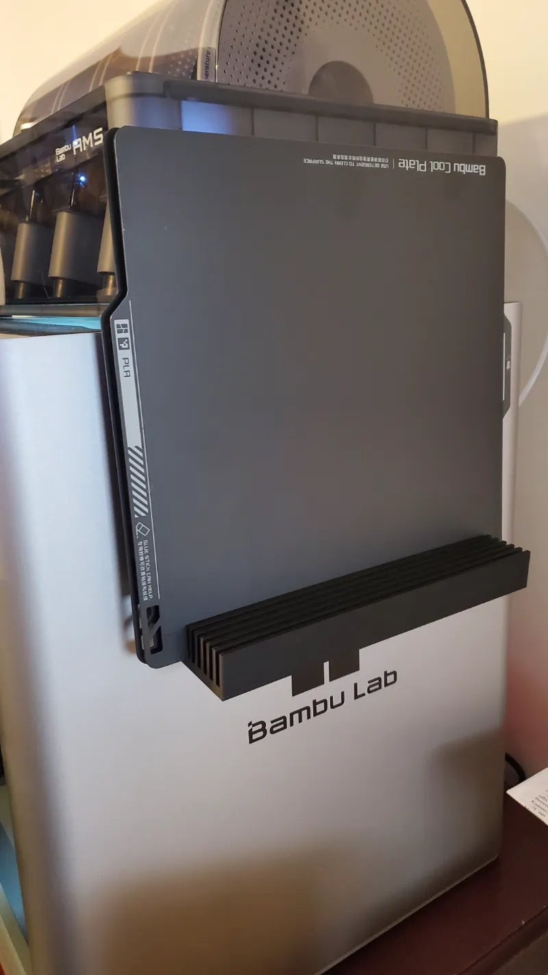 Print plate stand