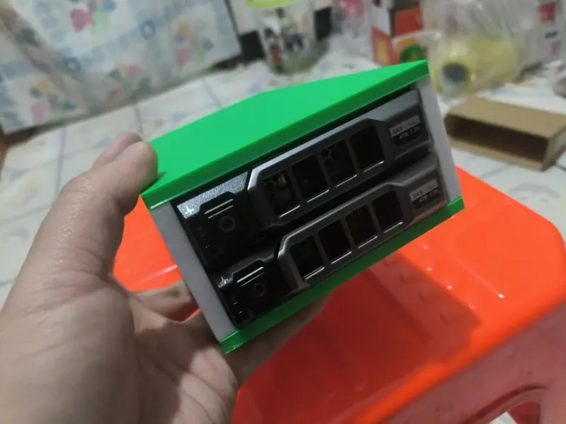 [openscad]dell硬盘架的硬盘笼生成器免背板可生成1到8盘位的硬盘笼