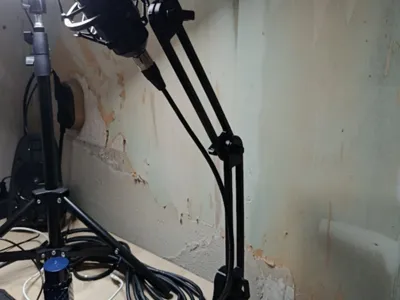 Adjustable Microphone arm 