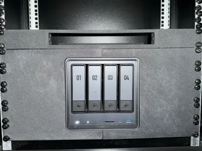 UGREEN DPX4800 PLUS NAS - 19" INCHES RACK MOUNT