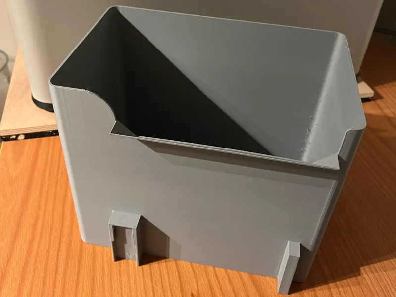 h2d back poop bin