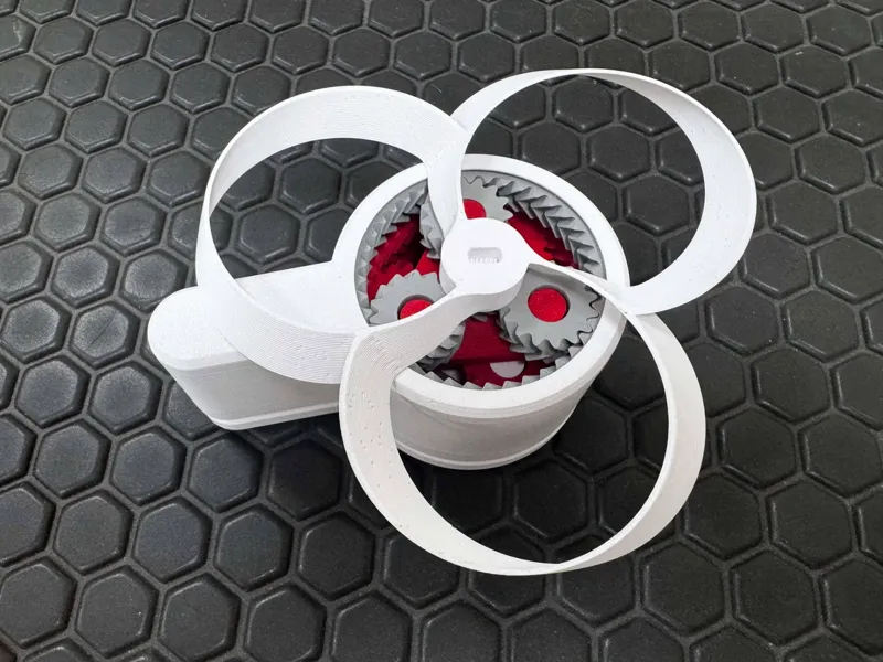 One-handed Hyperspeed propeller launcher
