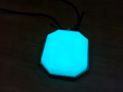 Smaragd Necklace [Glue and lace/chain Required]