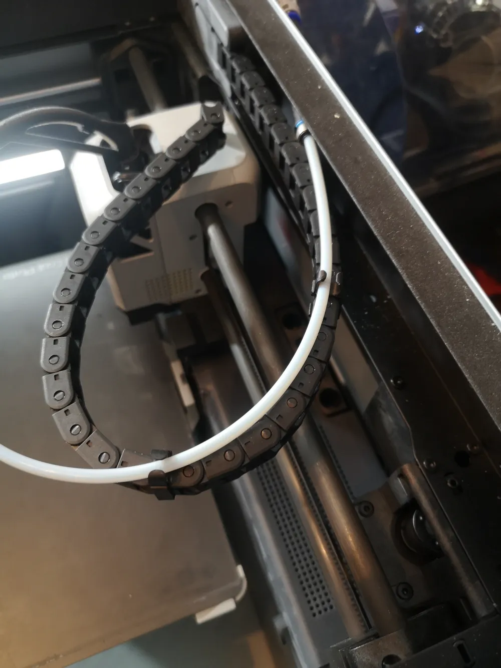 BambuLab Cable Chain Clip P1P/X1C PFTE Guide by Jack the Printer MakerWorld