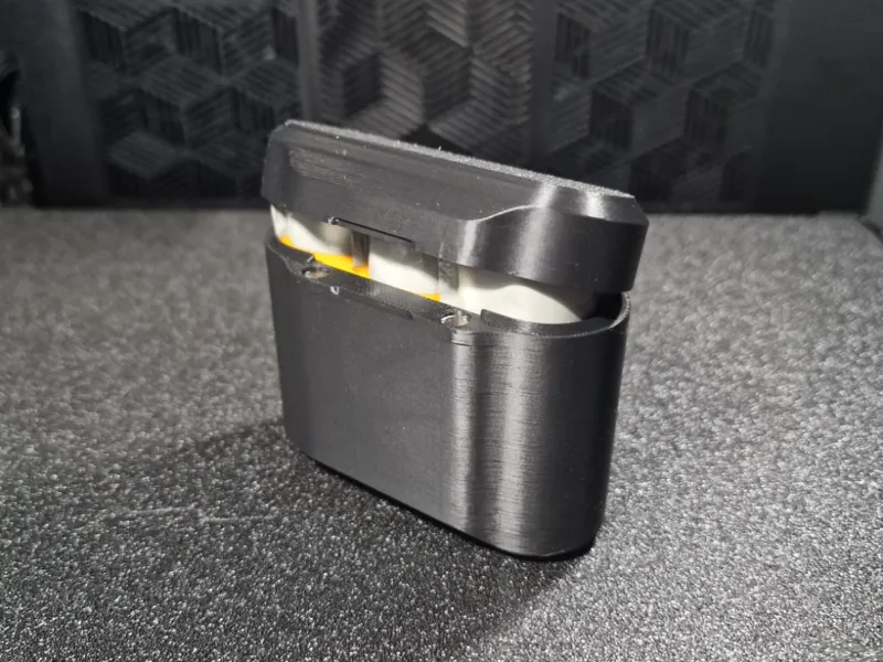 FilmPod 120 · Print-in-place film travel case