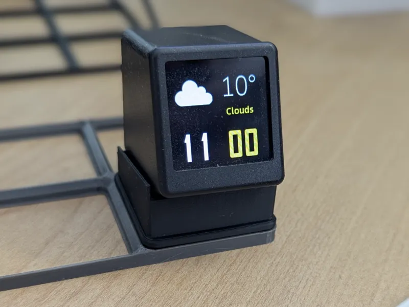 GeekMagic Base Stand with Gridfinity base
