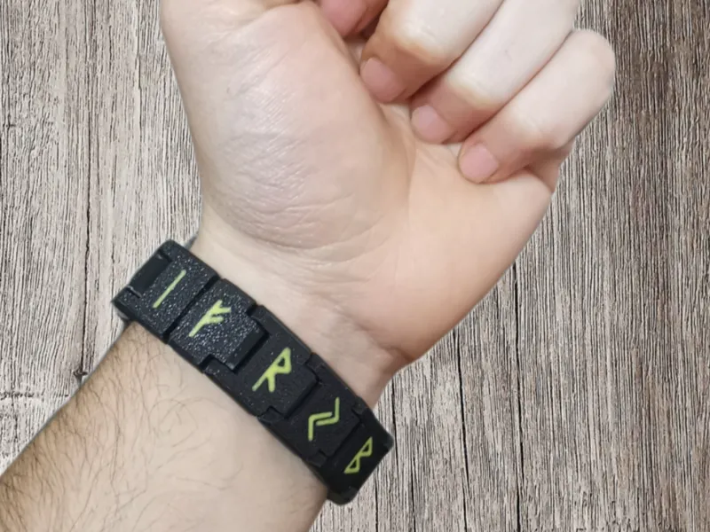 Bracelet runes pezzo unico