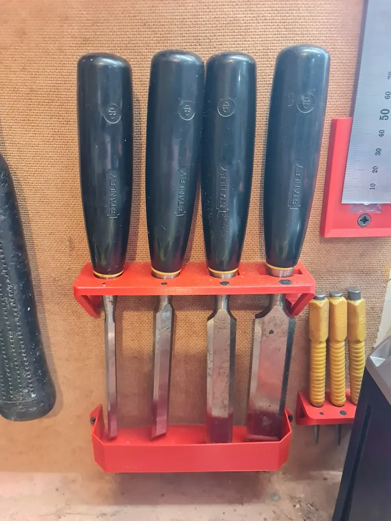 Chisel holder