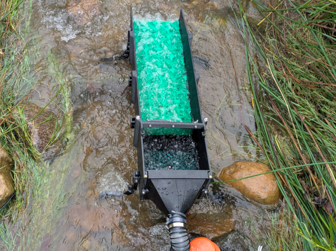 2 inch dredge/8 inch sluice box for gold mining - 1