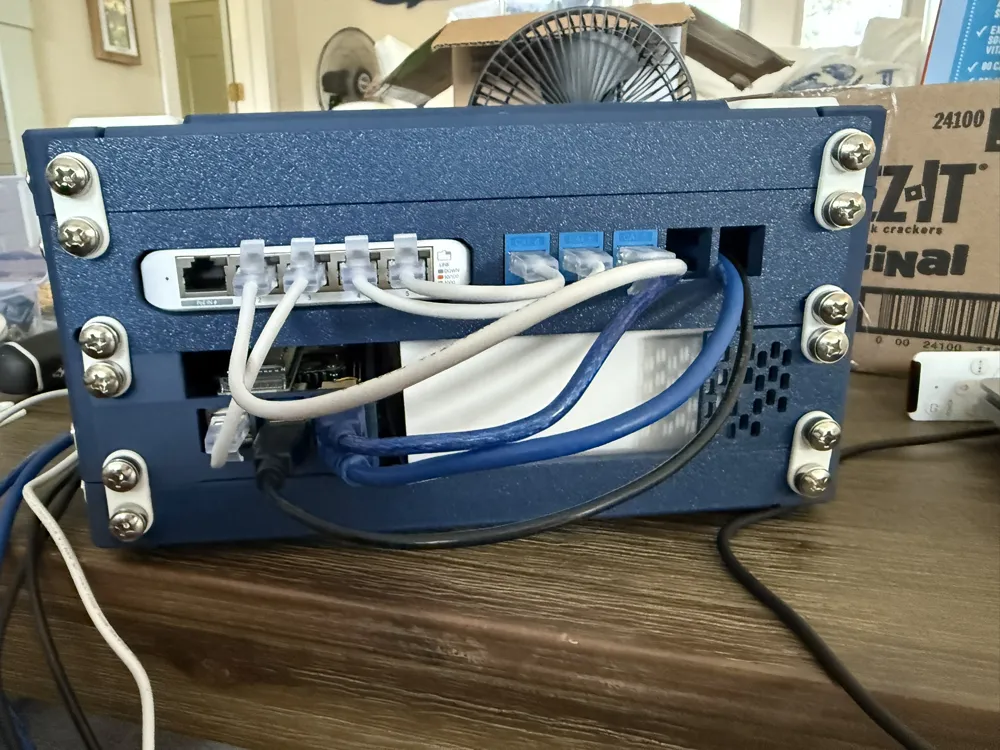 Ubiquiti Unifi USW-Flex-Mini 10in Rack + Keystone - Free 3D Print Model ...