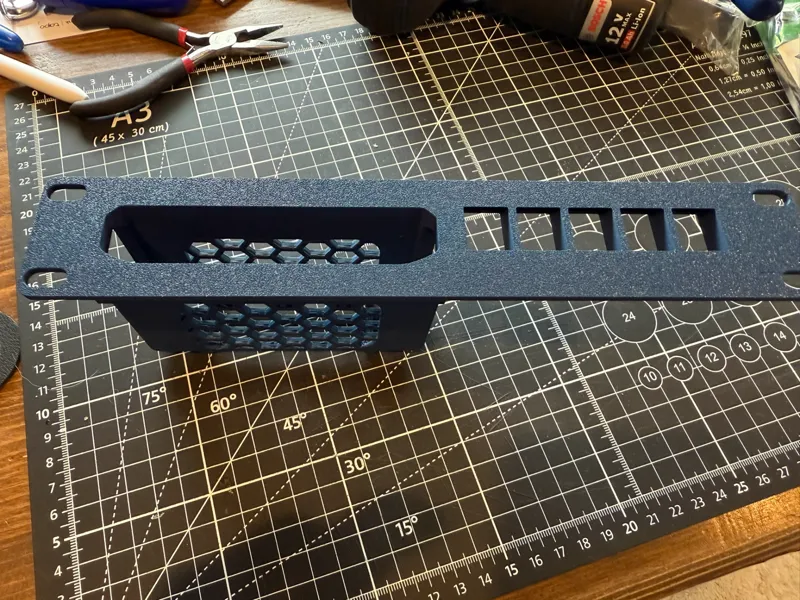 Ubiquiti Unifi USW-Flex-Mini 10in Rack + Keystone