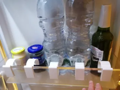 Bottle Stop for Fridge Shelf – Anti Roll