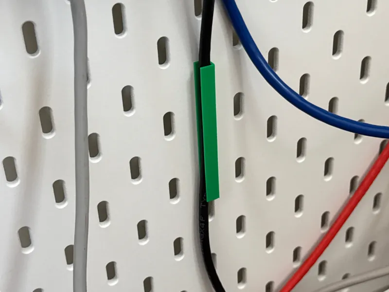 IKEA Skadis Parameterized Vertical Cable Clip