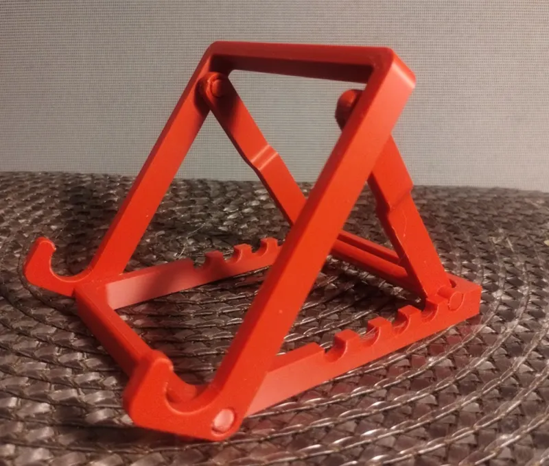 Adjustable phone/tablet holder