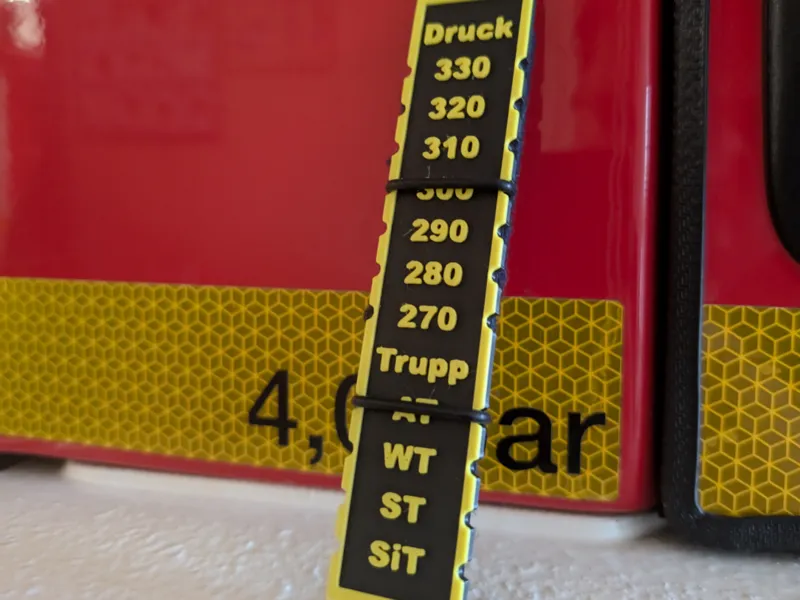 Atemschutzgeräteträger Anhänger Feuerwehr