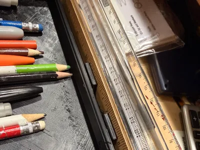 Universal ruler holder for Gridfinity