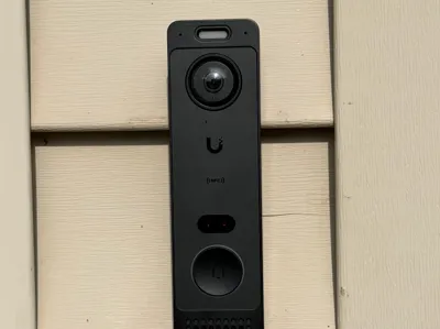 4" Vinyl Siding Mount for Unifi G6 Entry Doorbell
