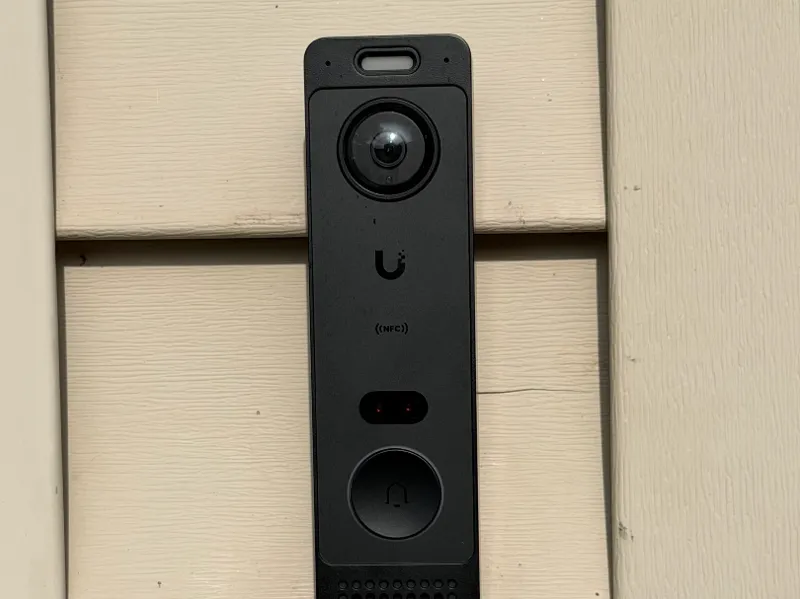 4" Vinyl Siding Mount for Unifi G6 Entry Doorbell
