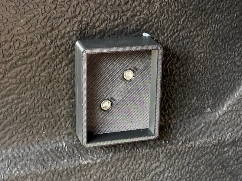Ratcheting Cargo Bar Bracket