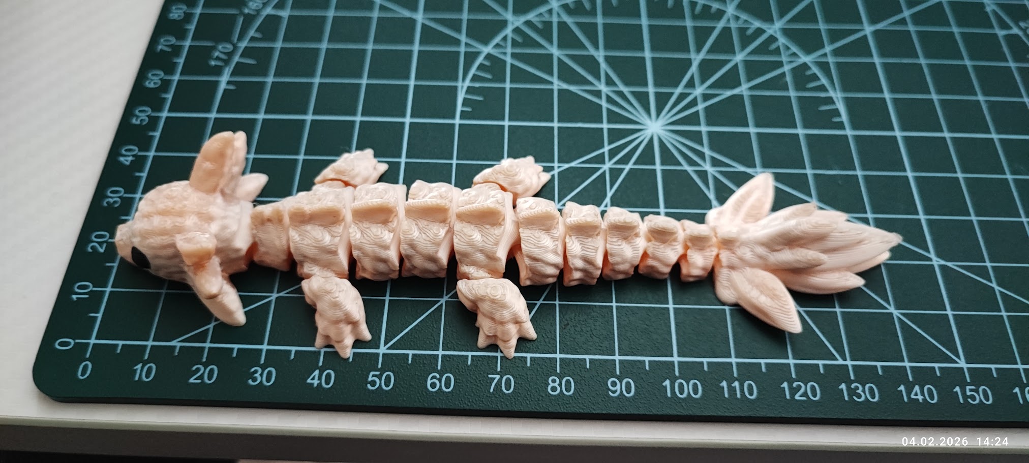 Miniatura 13 do modelo 3D Cute Crystal Axolotl Flexi 