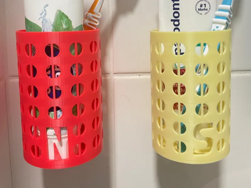 Toothbrush holder (suction cups)