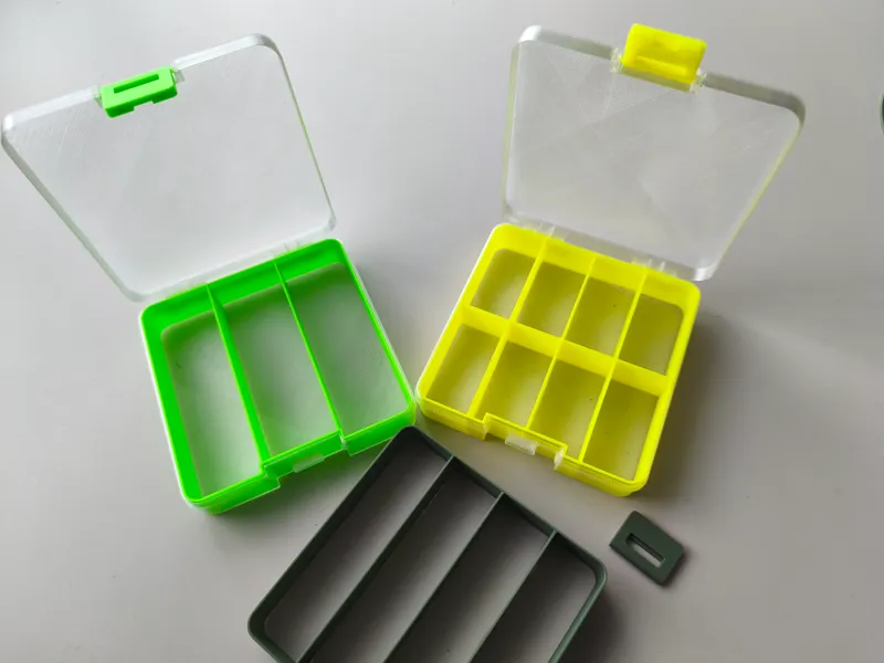 Fishing box with lock and replaceable inserts