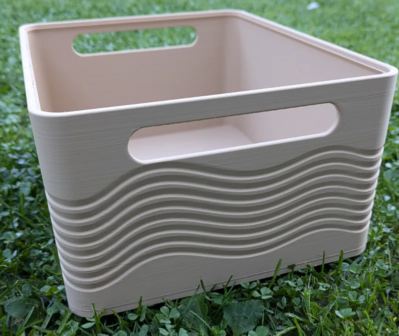 Wavy sturdy Storage box ~