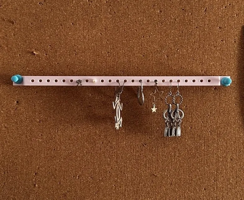 Bulletin Board Earrings Organizer view 4