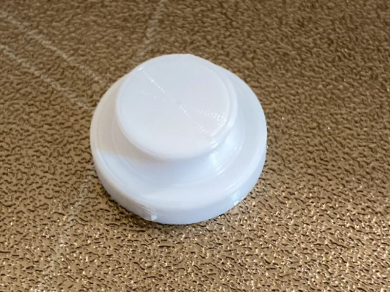 Simple peephole cover (18mm internal diameter)
