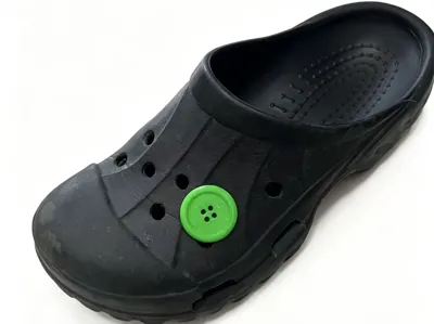 Button shoe charms, decorations for clogs