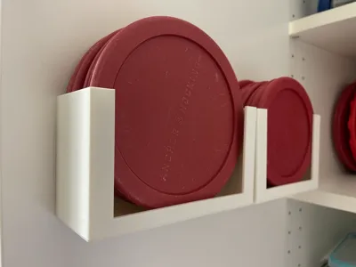Mid size Pyrex container lids holders