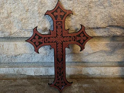 Large detailed cross 