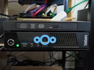 USB cover with Nextcloud Logo for homelab