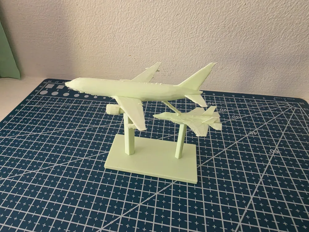 Aerial Refueling KC-46 & F-35 - Free 3D Print Model - MakerWorld