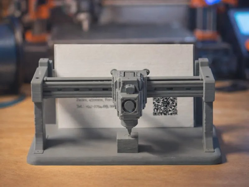 3D Printing Engineer - Business Card Holder